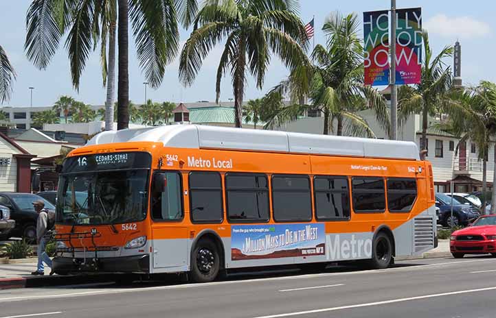 LA Metro New Flyer C40LFR 5642